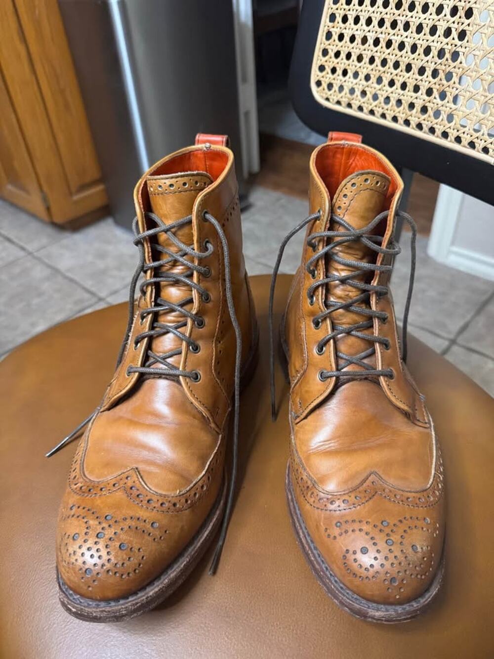 Allen Edmonds Dalton Wingtip Dress Boots Walnut Leather Men's 6.5 D 6.5D Orange
